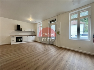 maison-villa à la vente -   80500  MONTDIDIER, surface 60 m2 vente maison-villa - APR738792